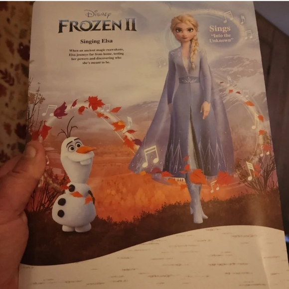 DISNEY FROZEN 2 SINGING ELSA DOLL - Picture 2 of 2